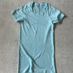 Lululemon Athletica Aqua blue Fitted Short Sleeve T-Shirt
